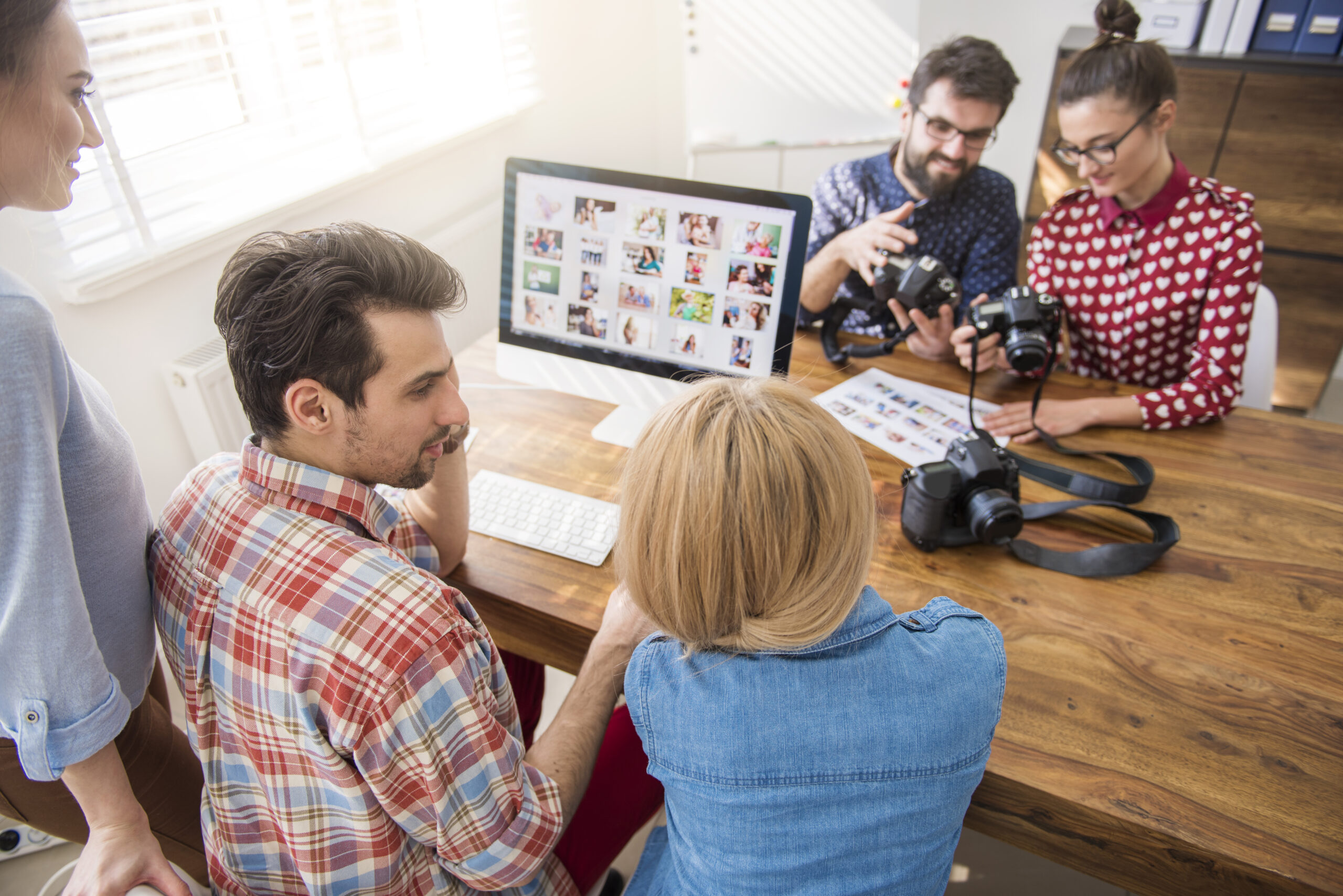Visual storytelling in video marketing for higher engagement, conversions, and marketing ROI