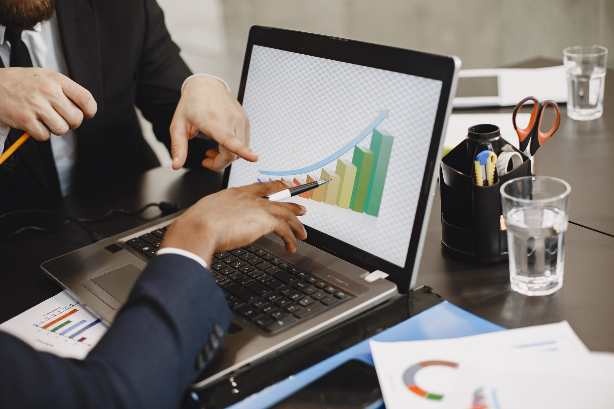 performance marketing dashboard analytics